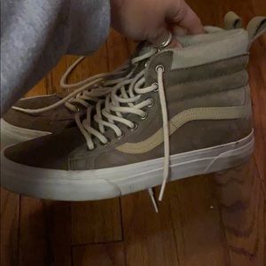 Tan/brown outdoor vans